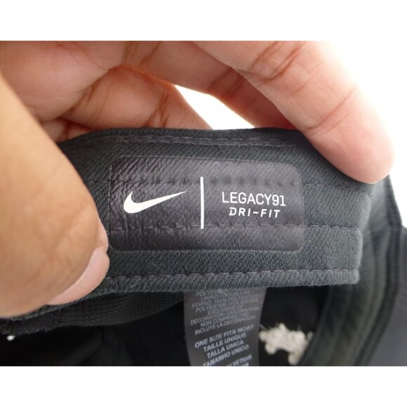 Nike and Mickey Mouse Disney Adjustable Fit Baseball Hat - Picture 8 of 14